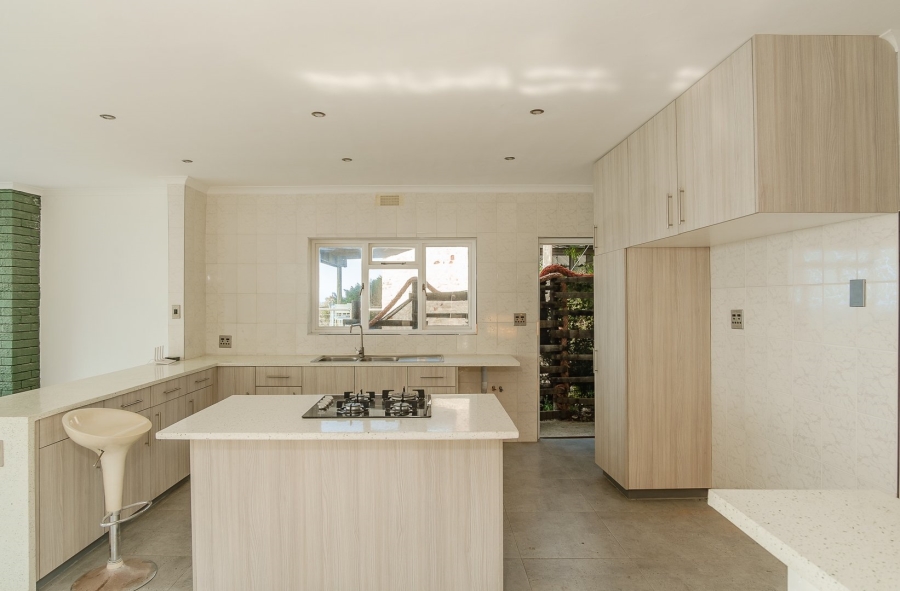 5 Bedroom Property for Sale in Simons Town Western Cape